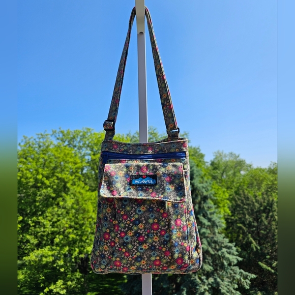 Kavu Handbags - KAVU Keepalong Crossbody